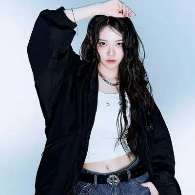 Akiyama Coco (秋山心虹)