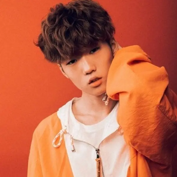 Hao Ruiran (郝瑞然)