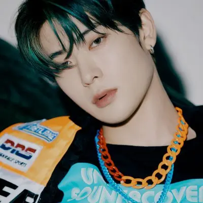 Jung Jae Hyun, but he legalized it to Jung Yoon Oh